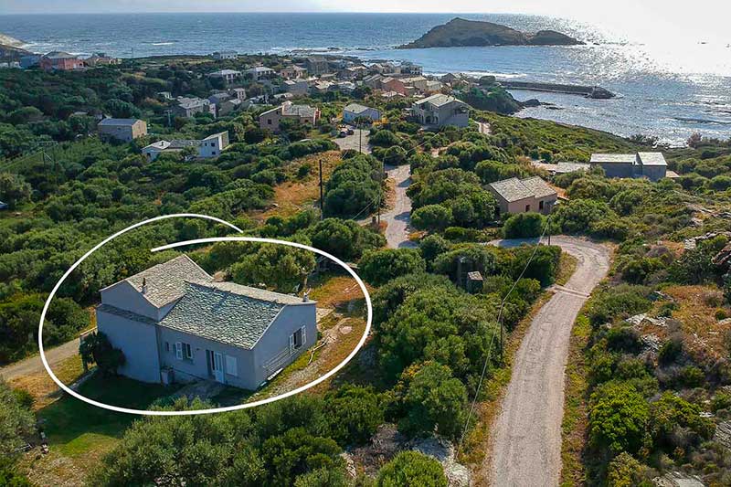 Proche de la mer, maison de famille rénovée avec grand jardin