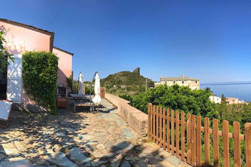 A la marine de Pino, charmante maison avec vue époustouflante sur la mer par Locations Cap Corse