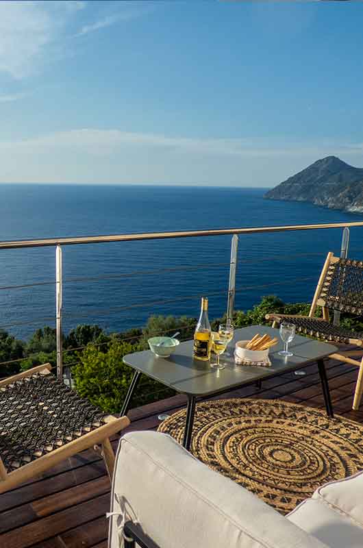 Très belle demeure avec terrasse et vue panoramique sur la mer par Locations Cap Corse