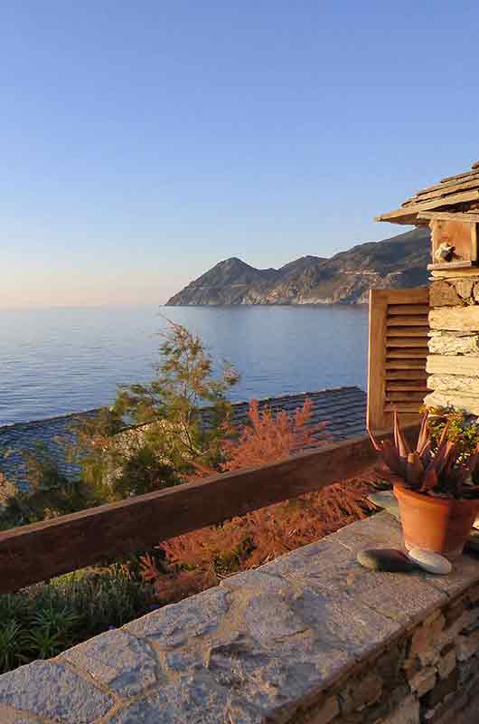 Situation exceptionnelle pour ce studio avec terrasse et vue mer inoubliable
