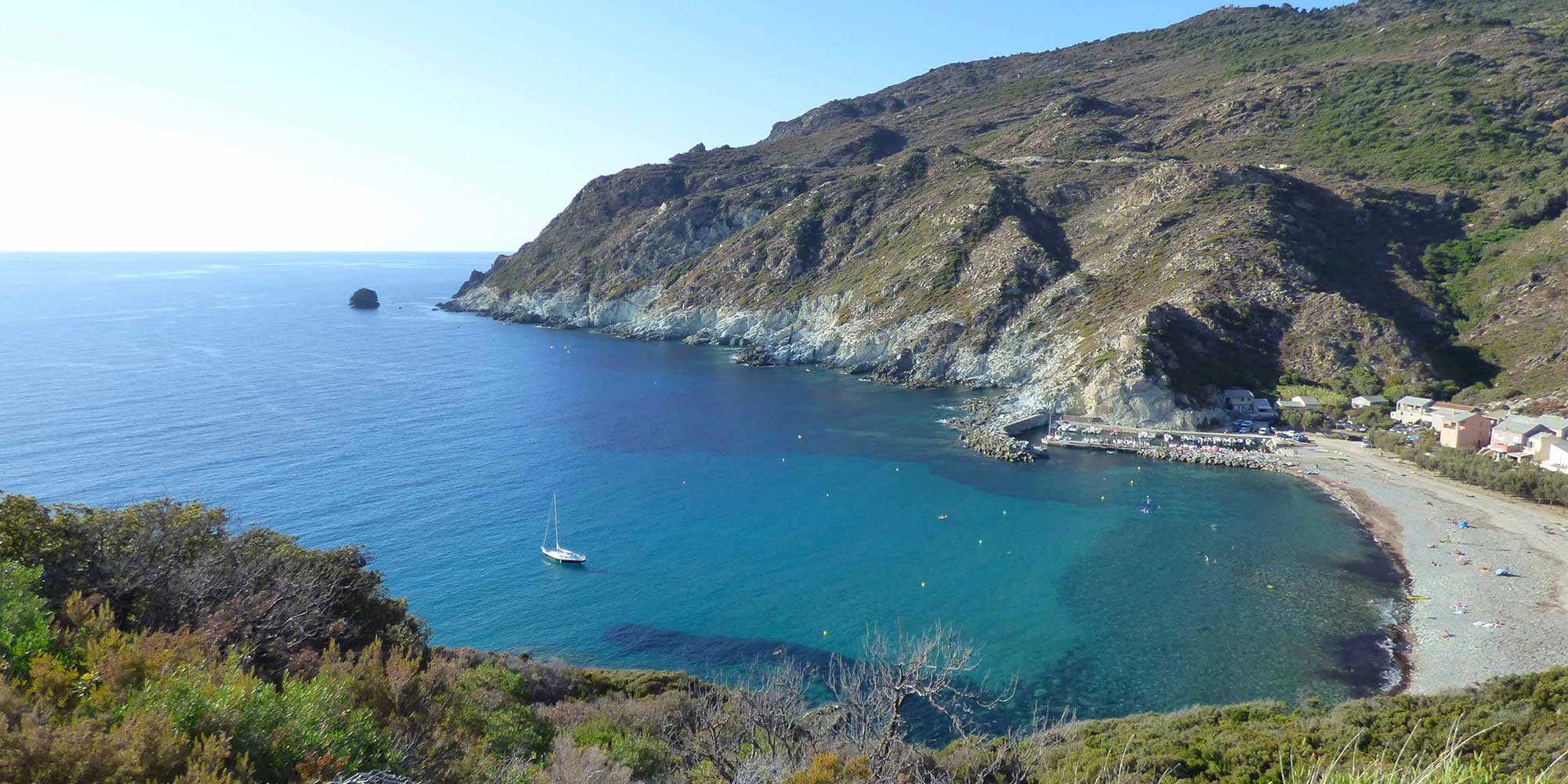 Vue sur la baie & le port de Centuri - Réputé pour ses langoustes