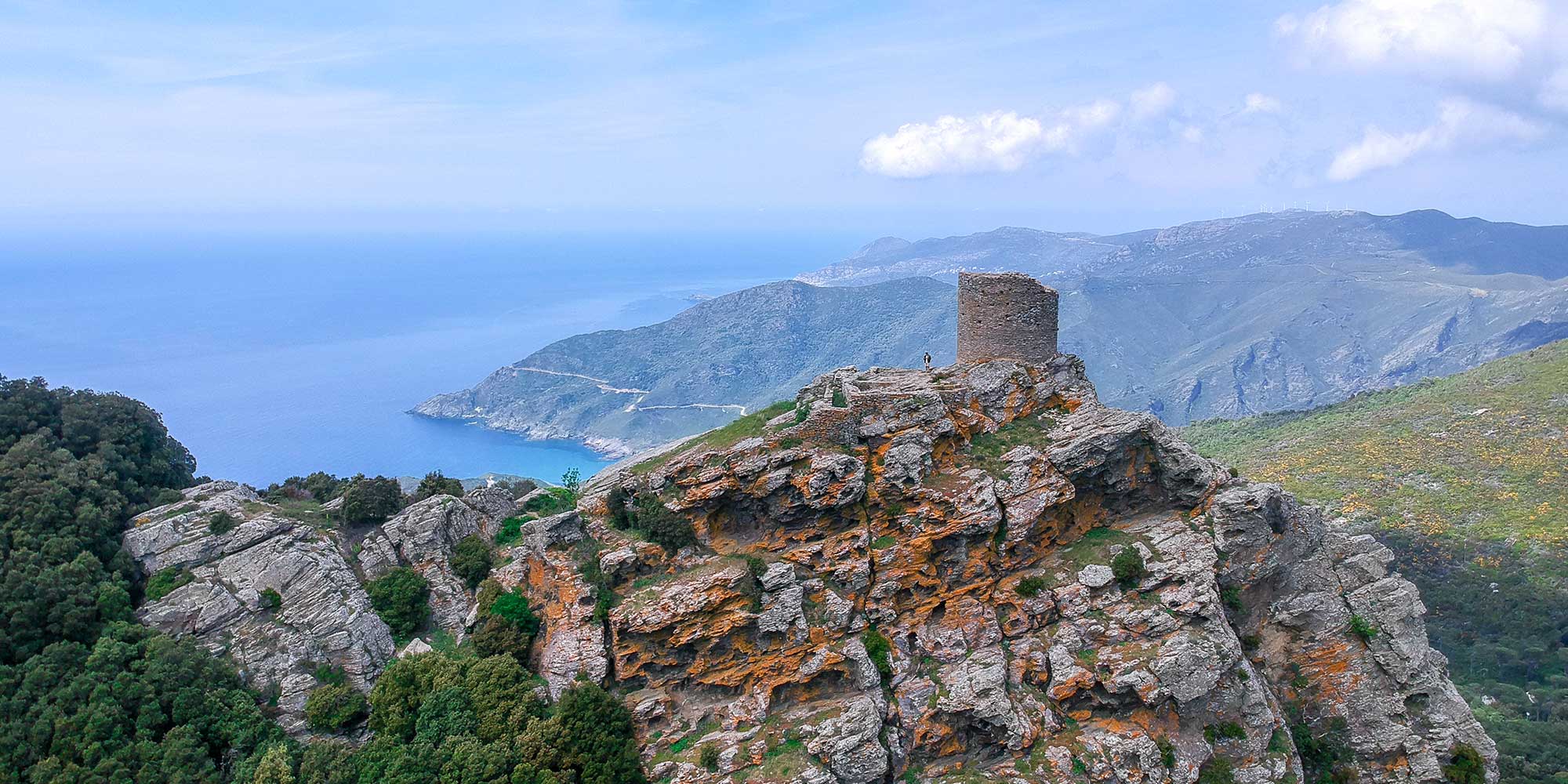 Luri, large village of Cap Corse between the sea and the mountains. Vacation rentals in Luri in Haute Corse